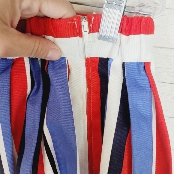 MODCLOTH VERTICAL STRIPED KNEE HIGH SKIRT, SZ LARGE - Picture 3 of 14